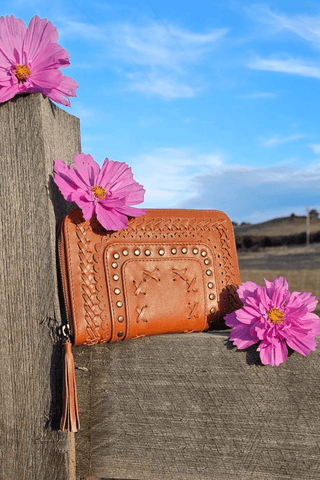 Cowgirl Cowhide Bag - Nat/Fuchsia