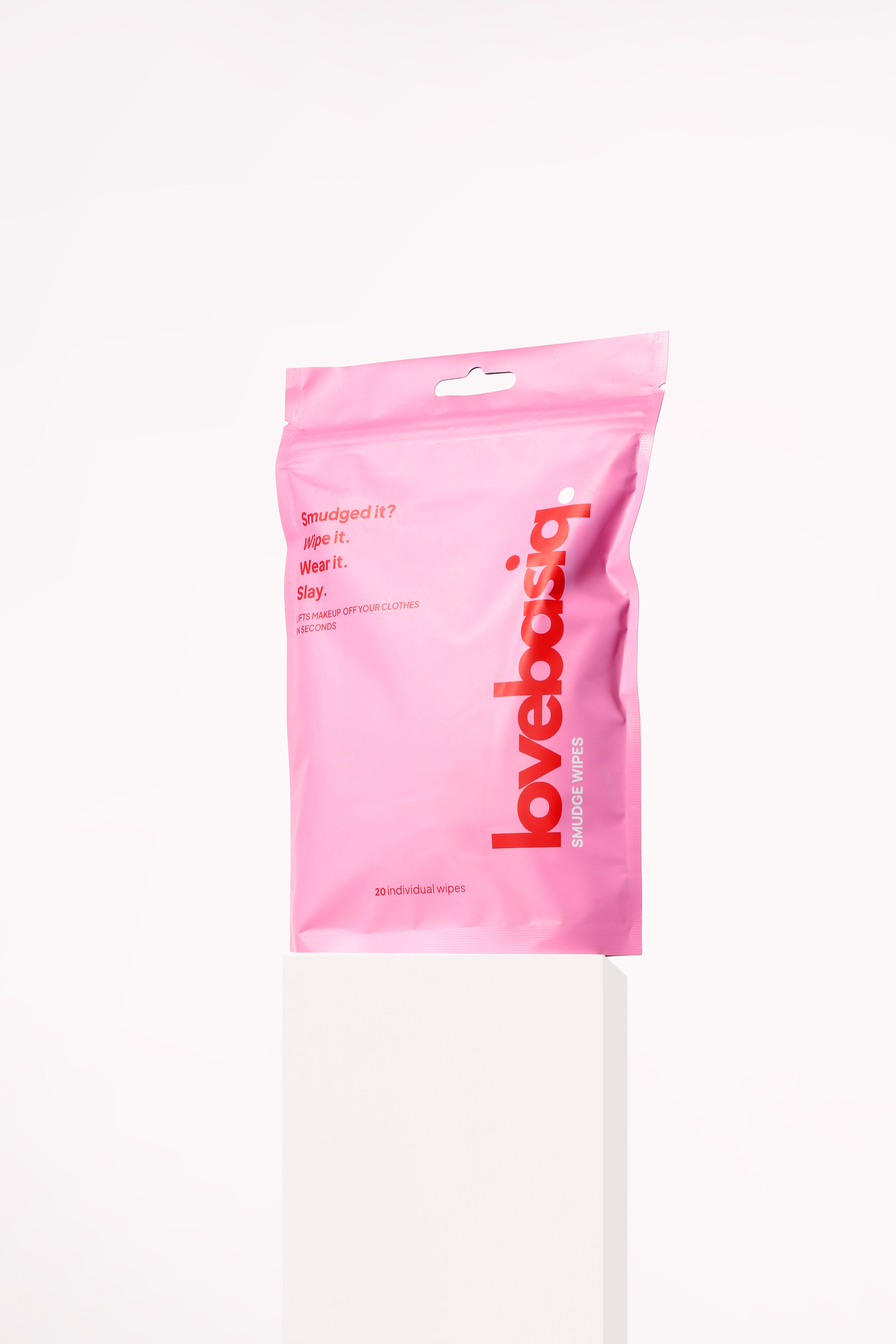 Smudge Wipes - Makeup Stain Remover Wipes by Love Basiq