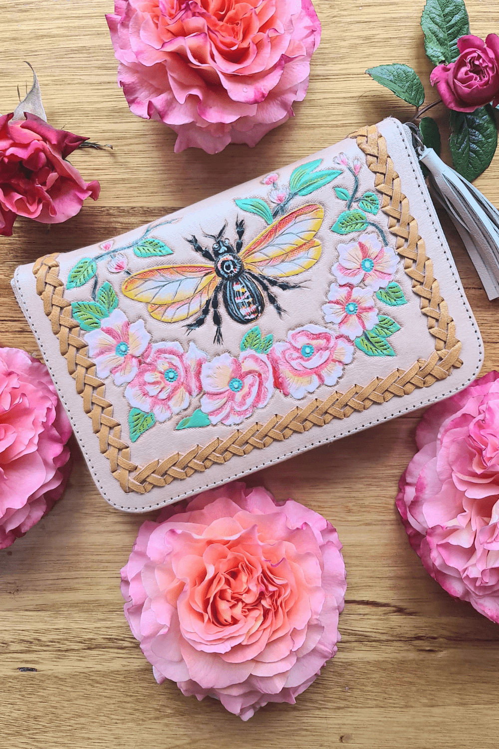 Bumble Bee Wallet - Cream/Tan