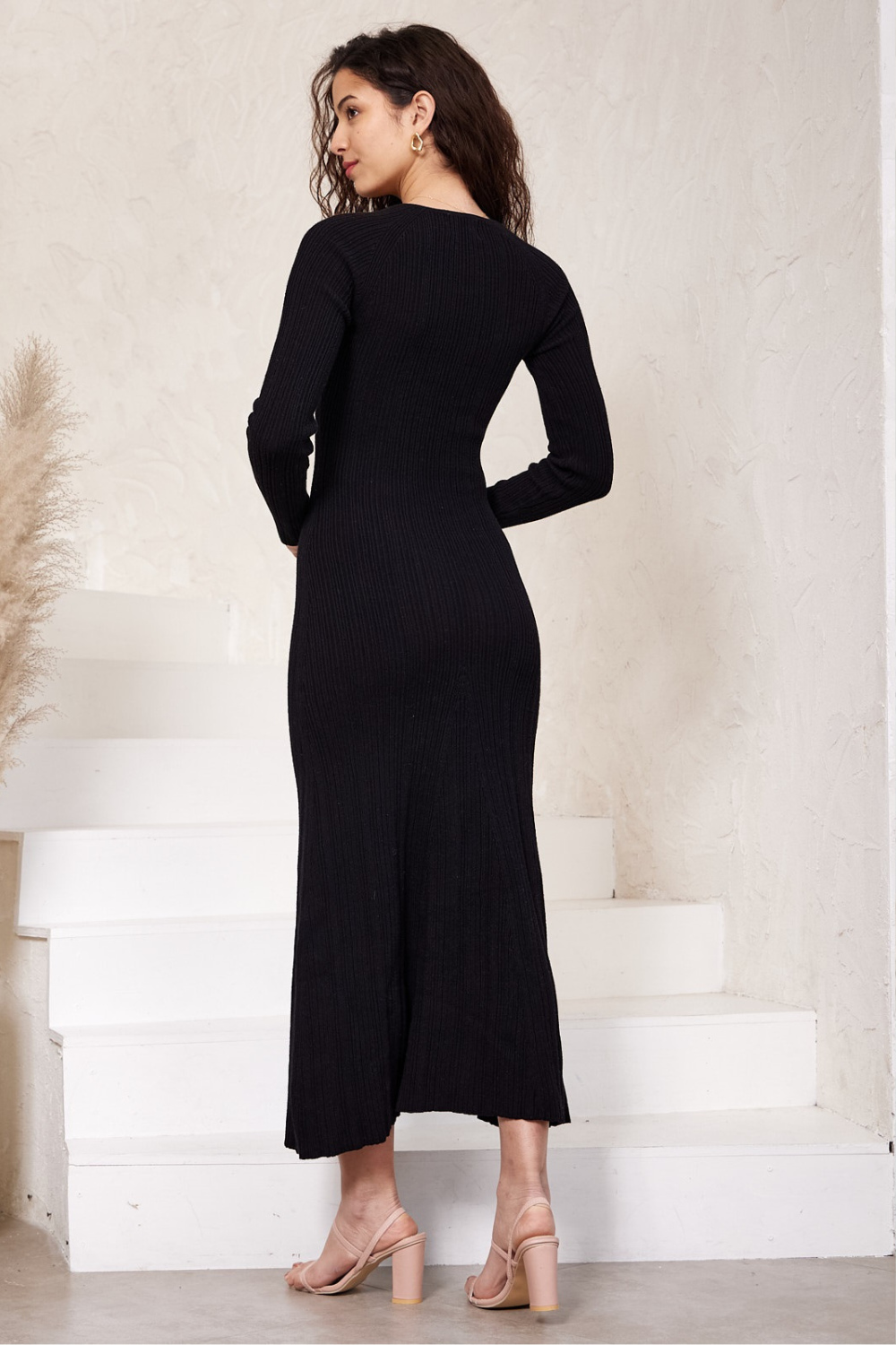 Eva Black Long Sleeve Knit Maxi Dress