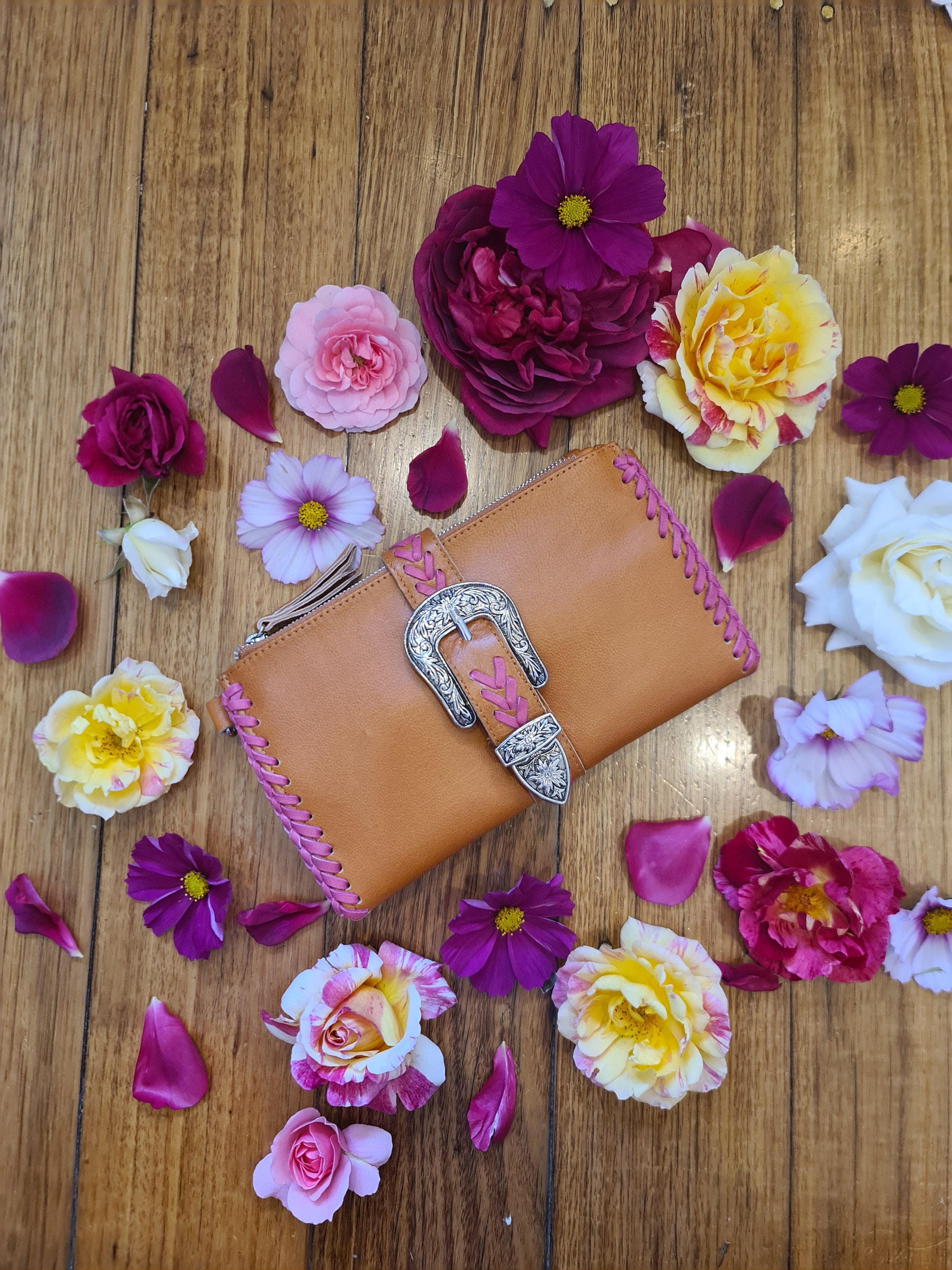 Esmeralda Clutch Bag - Tan/Fuchsia