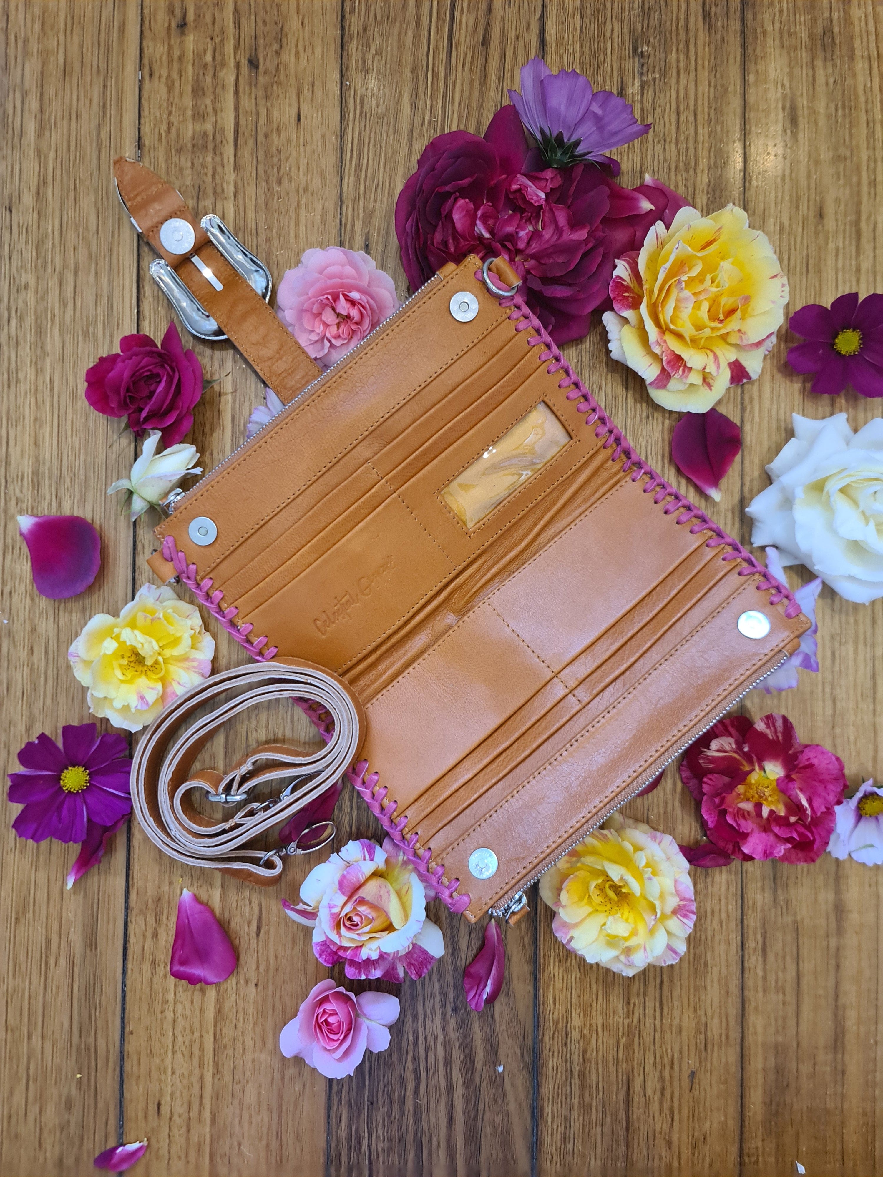 Esmeralda Clutch Bag - Tan/Fuchsia